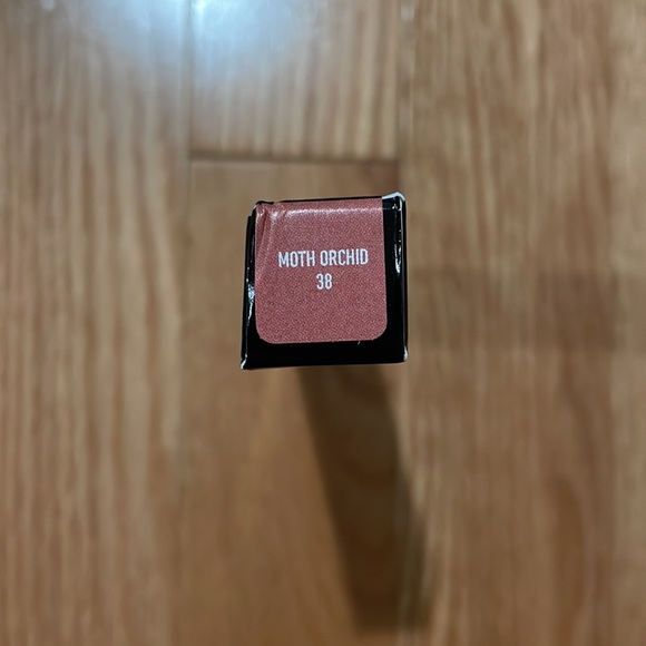 KVD everlasting hyper light liquid lipstick - Picture 2 of 7